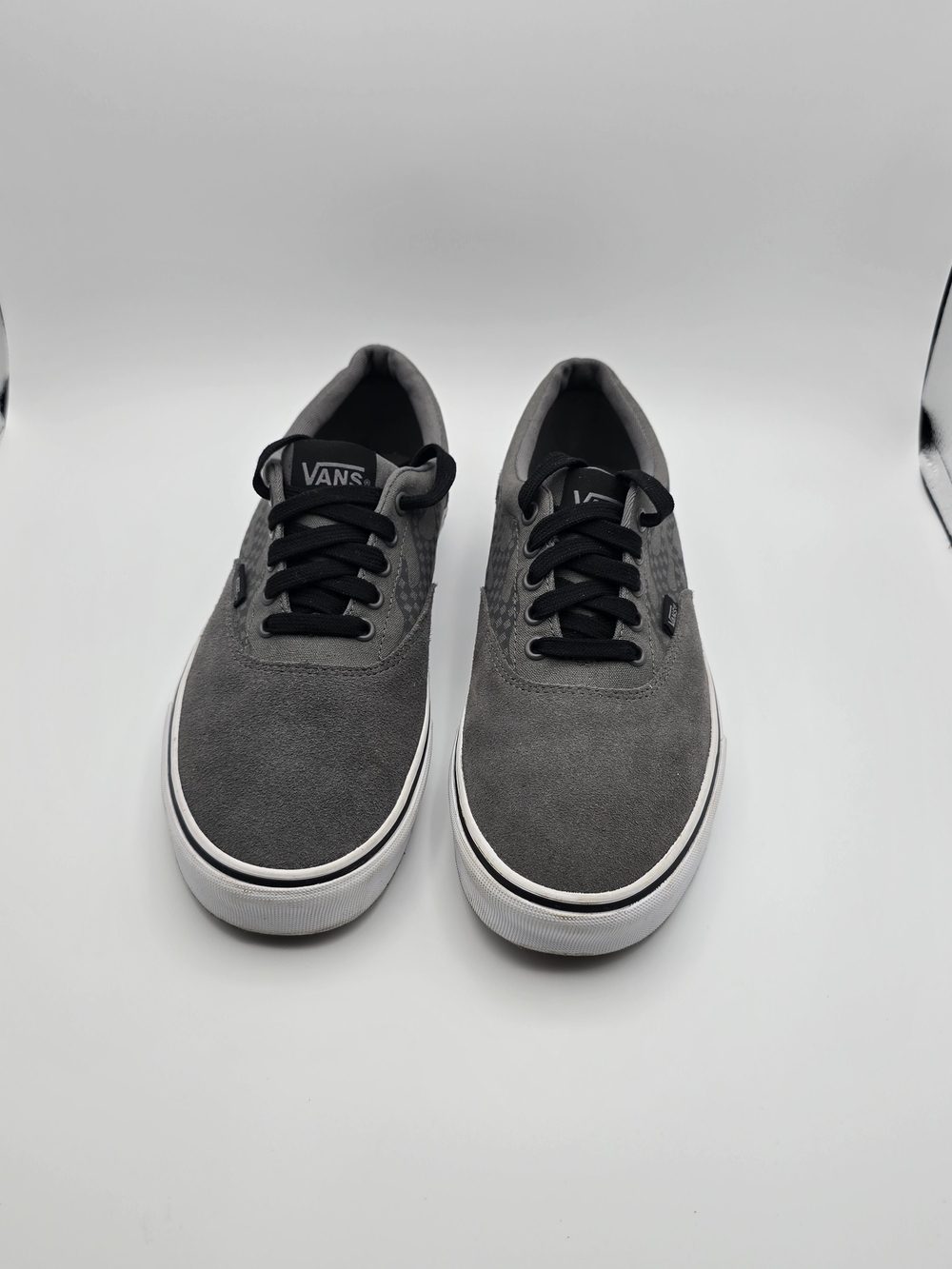 Vans Men's Grey Suede 10 Low-Top Sneakers Blazing Skate Streetwear Classic Bike